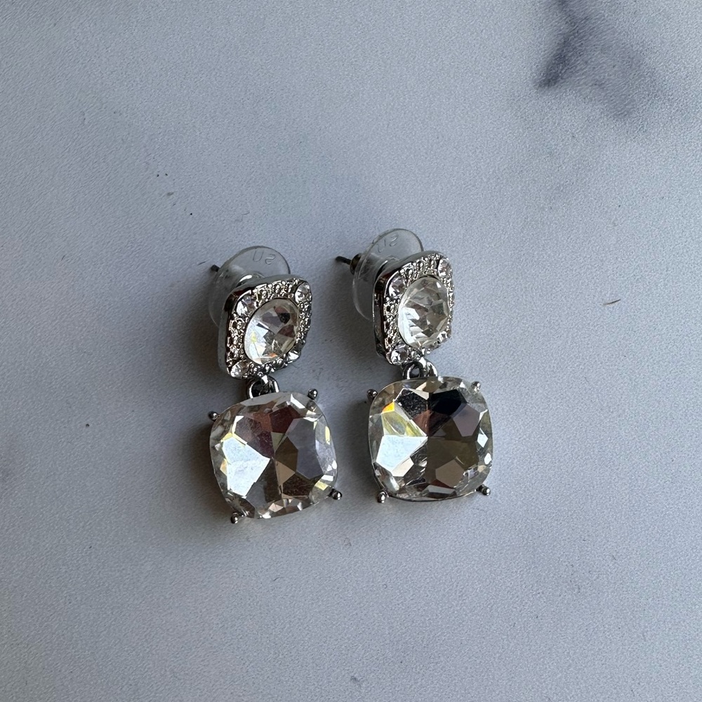 Drop earrings
